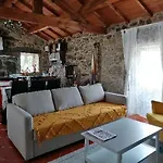 Casa Pedra & Cal باريديس دي كورا