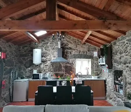 Casa Pedra & Cal パレーデス・デ・コウラ